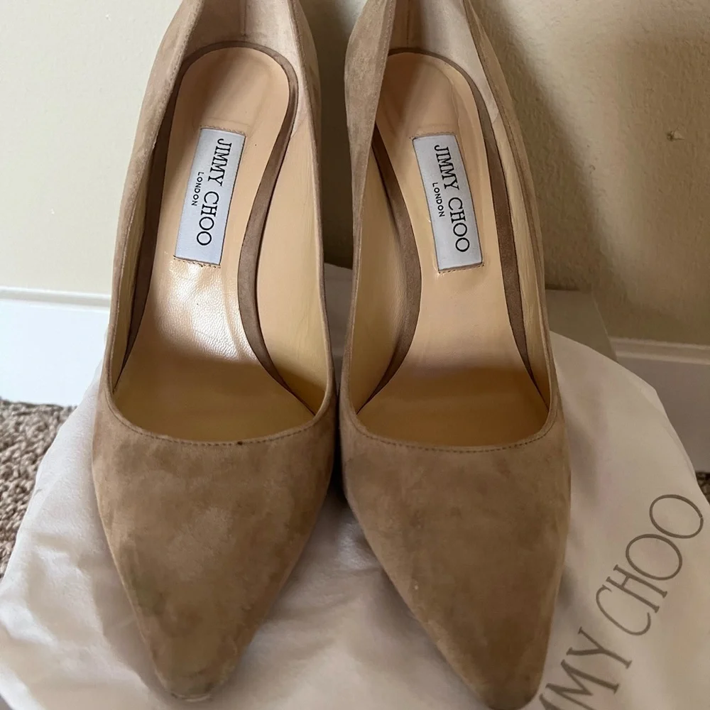 Jimmy Choo Romy 100 Suede 247 nude. Size 40.5 (10) - Picture 2 of 6